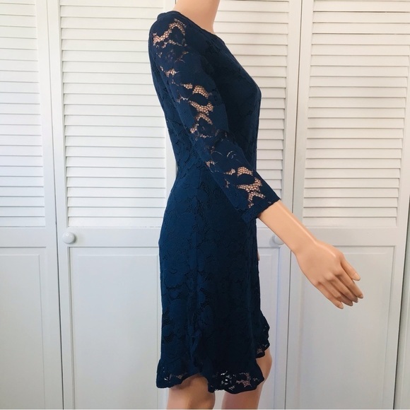 New VINCE CAMUTO Navy Ruffled Lace Dress Size 2 - Picture 5 of 11